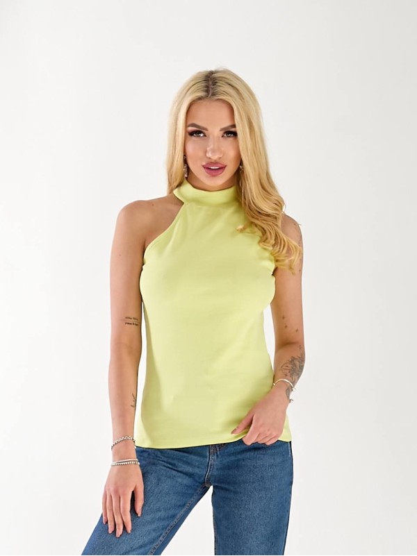 Майка жіноча з горловиною салатового кольору