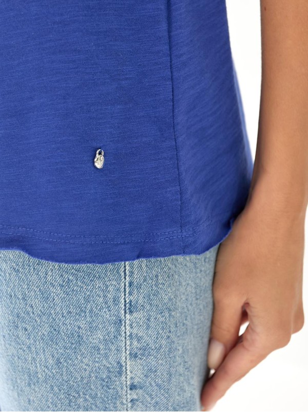 Базова жіноча футболка синього кольору