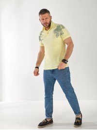 Мужская футболка поло с цветами желтого цвета