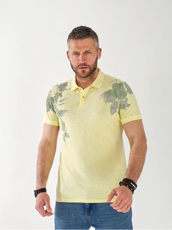 Мужская футболка поло с цветами желтого цвета