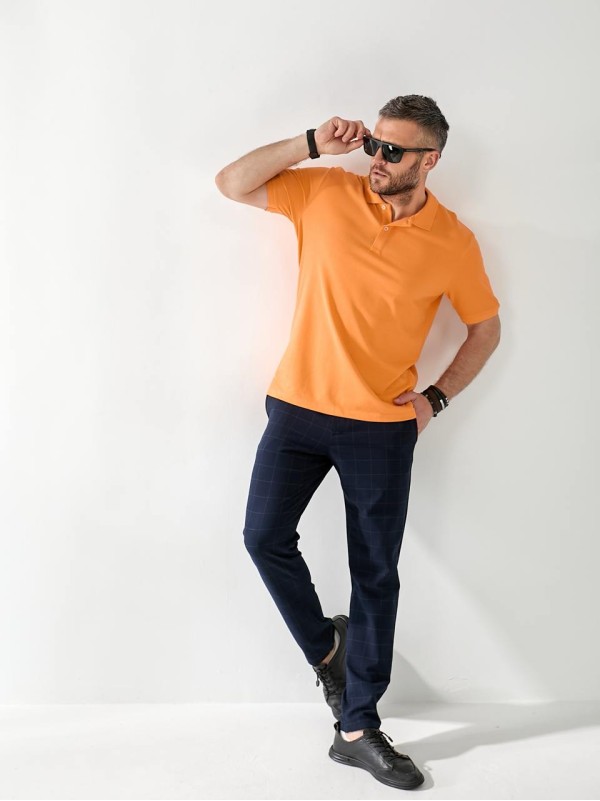 Чоловіча футболка-поло помаранчевого кольору
