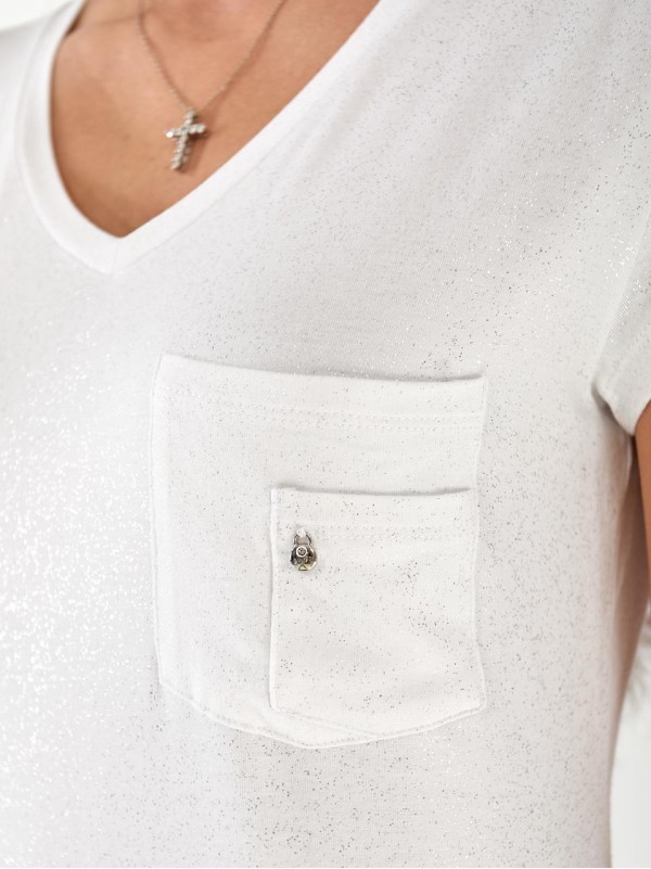 Женская футболка с блестками и карманом белого цвета