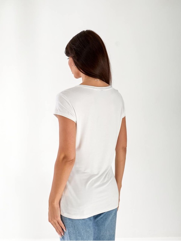 Женская футболка с блестками и карманом белого цвета