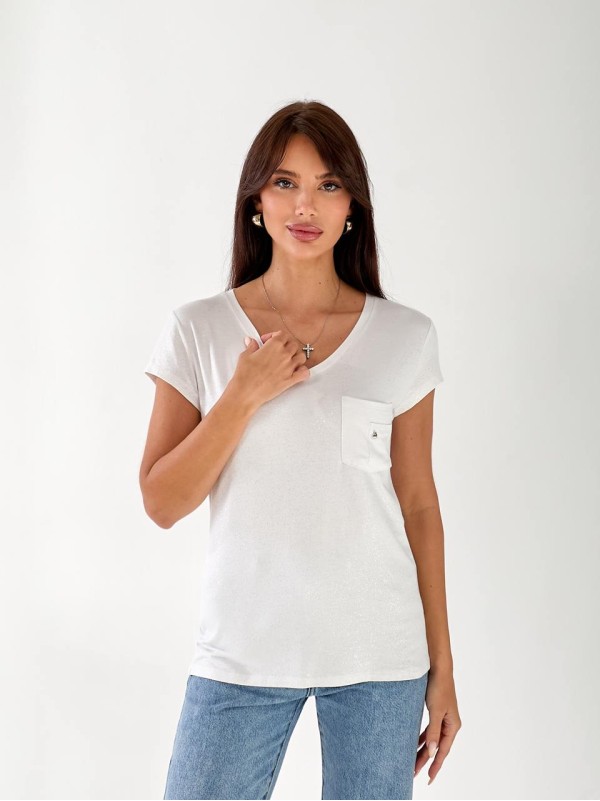 Женская футболка с блестками и карманом белого цвета
