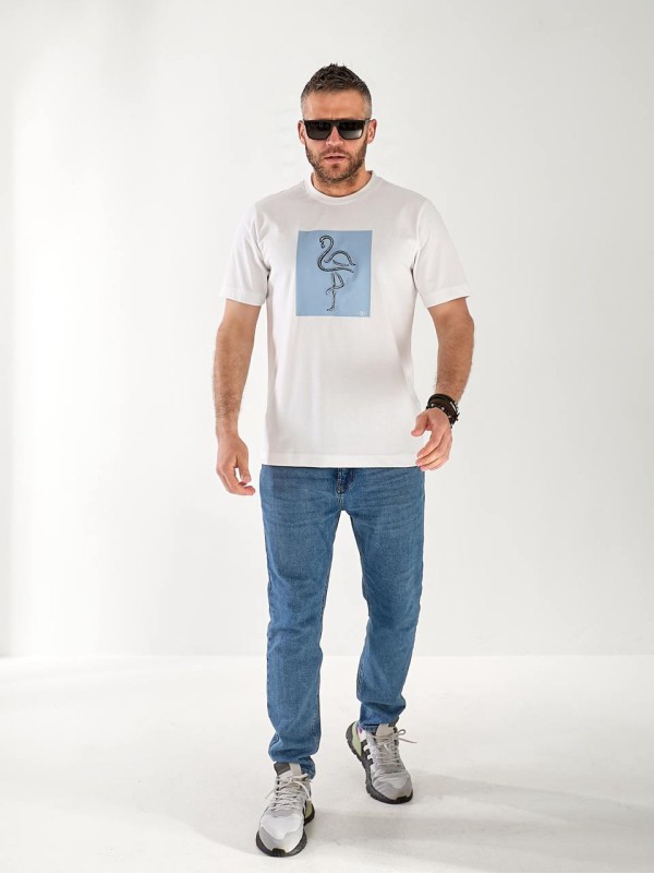 Мужская базовая футболка с рисунком белого цвета