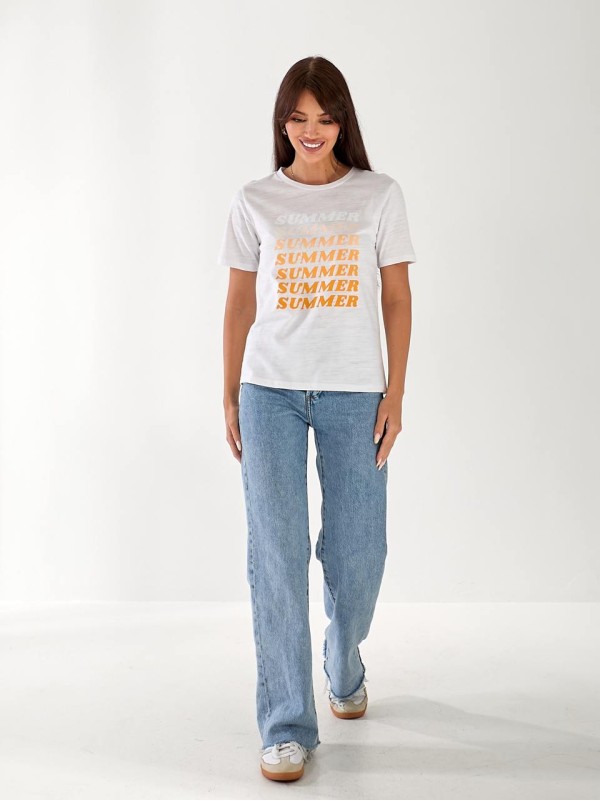 Жіноча бавовняна футболка з написом бiлого кольору