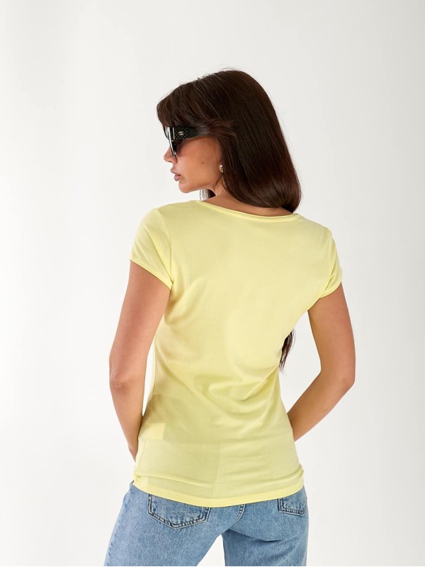 Базова жіноча футболка жовтого кольору