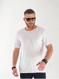 Чоловіча базова футболка бiлого кольору