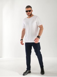 Чоловіча базова футболка бiлого кольору