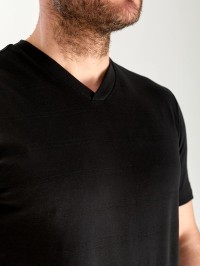 Мужская базовая футболка  с полосками черного цвета