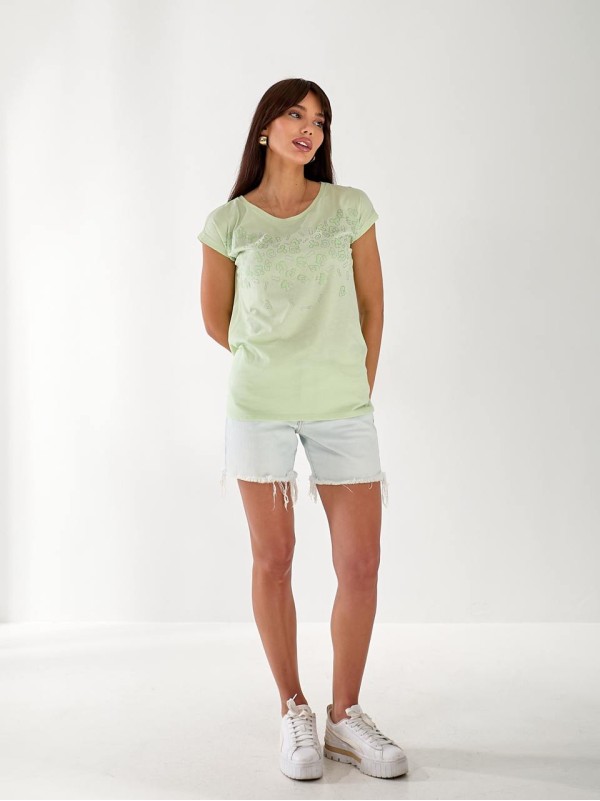 Женская футболка с рисунком салатового цвета