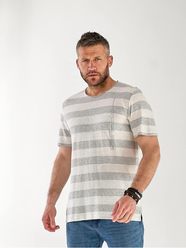 Чоловіча футболка в смужку сірого кольору