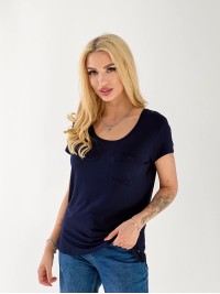 Жіноча футболка з кишенею синього кольору