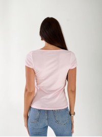 Женская базовая футболка розового цвета