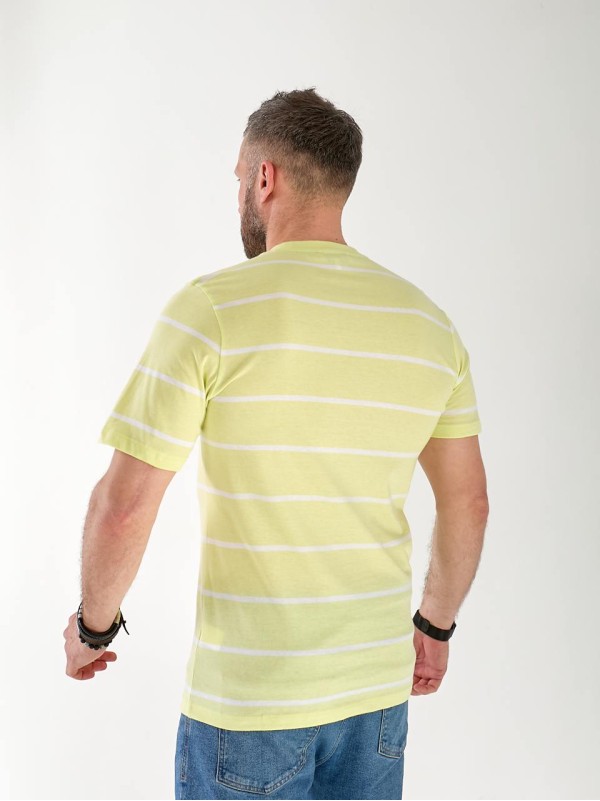 Чоловіча футболка в смужку салатового кольору