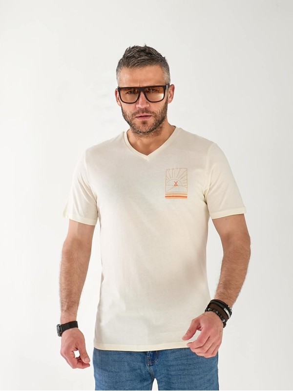 Мужская футболка  с узором бежевого цвета