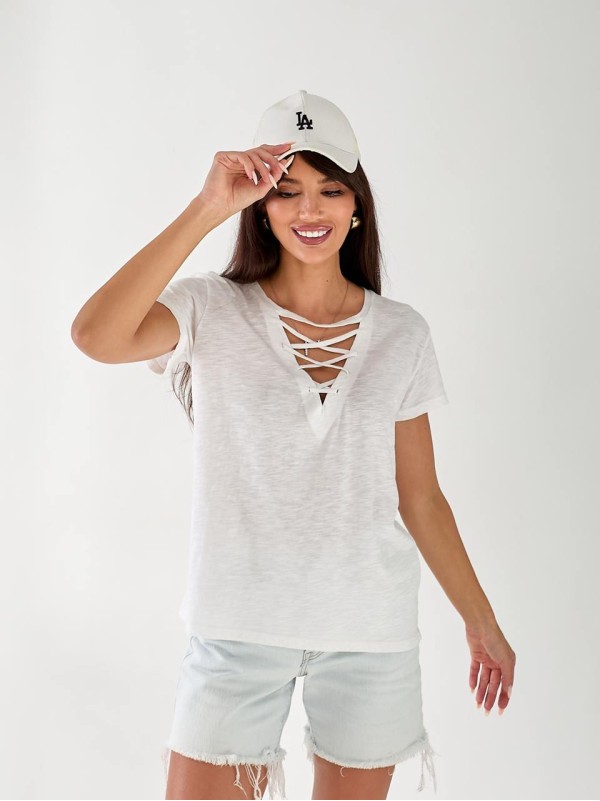 Жіноча футболка з зав'язками білого кольору