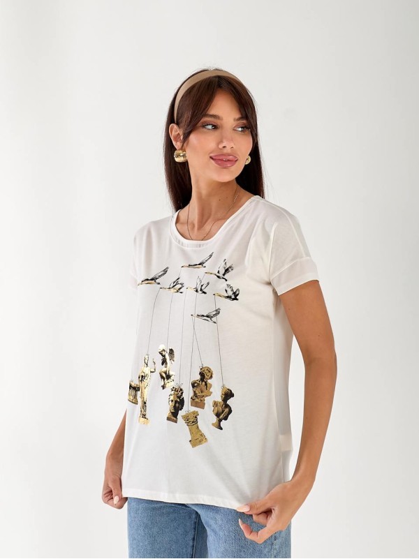 Жіноча футболка з малюнком білого кольору
