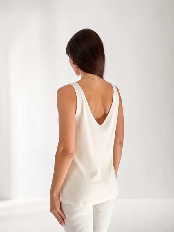 Майка базова жіноча в рубчик білого кольору