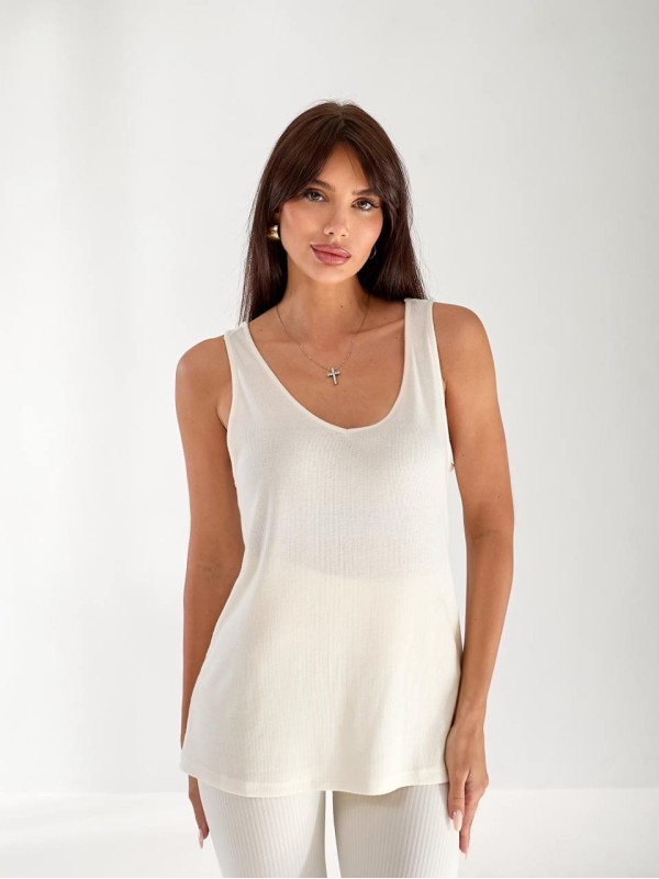 Майка базова жіноча в рубчик білого кольору