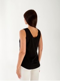 Майка базова жіноча з написом чорного кольору