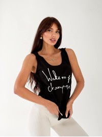 Майка базова жіноча з написом чорного кольору