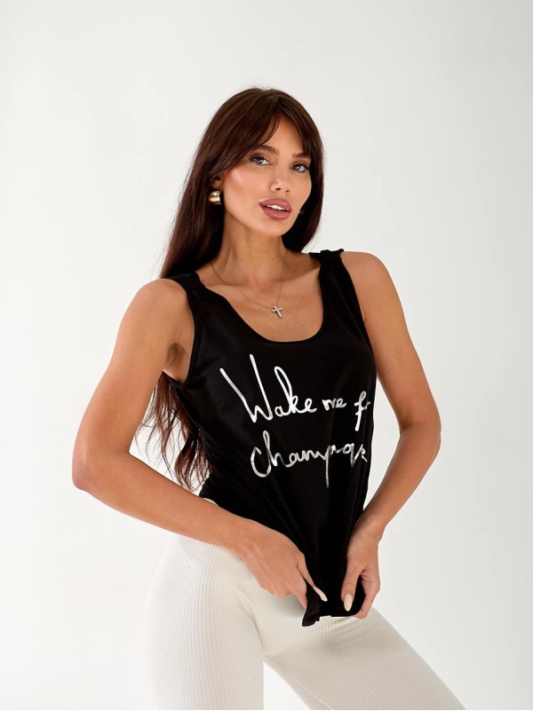 Майка базова жіноча з написом чорного кольору