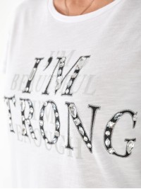 Жіноча футболка з написом бiлого кольору