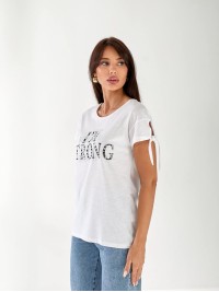 Жіноча футболка з написом бiлого кольору