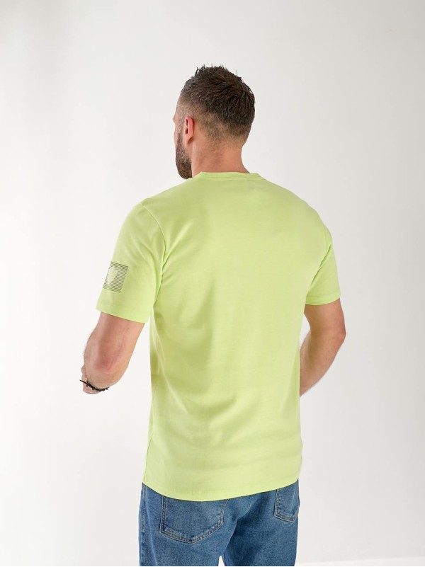 Чоловіча футболка салатового кольору