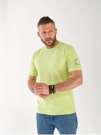 Чоловіча футболка салатового кольору