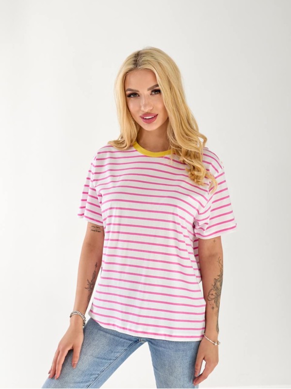 Женская базовая футболка в полоску белого цвета