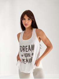 Женская удлиненная майка с надписью белого цвета