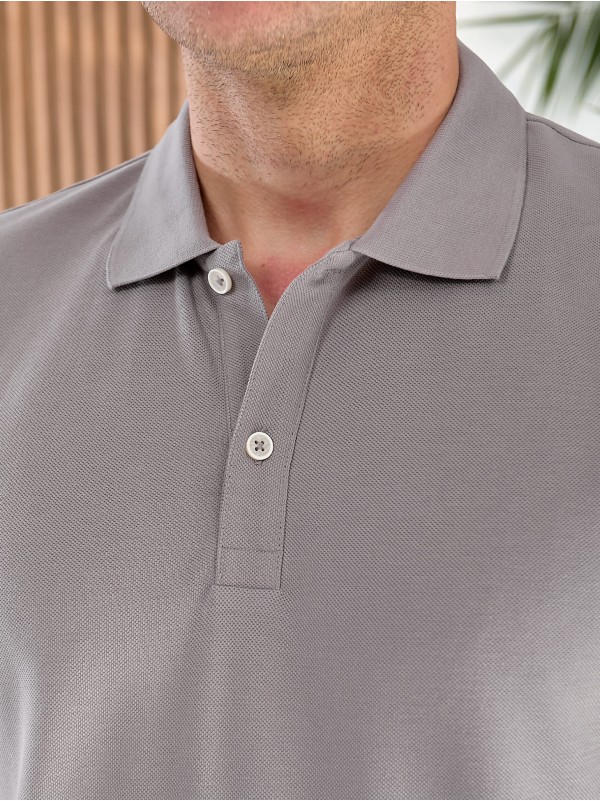 Чоловіча футболка-поло сiрого кольору